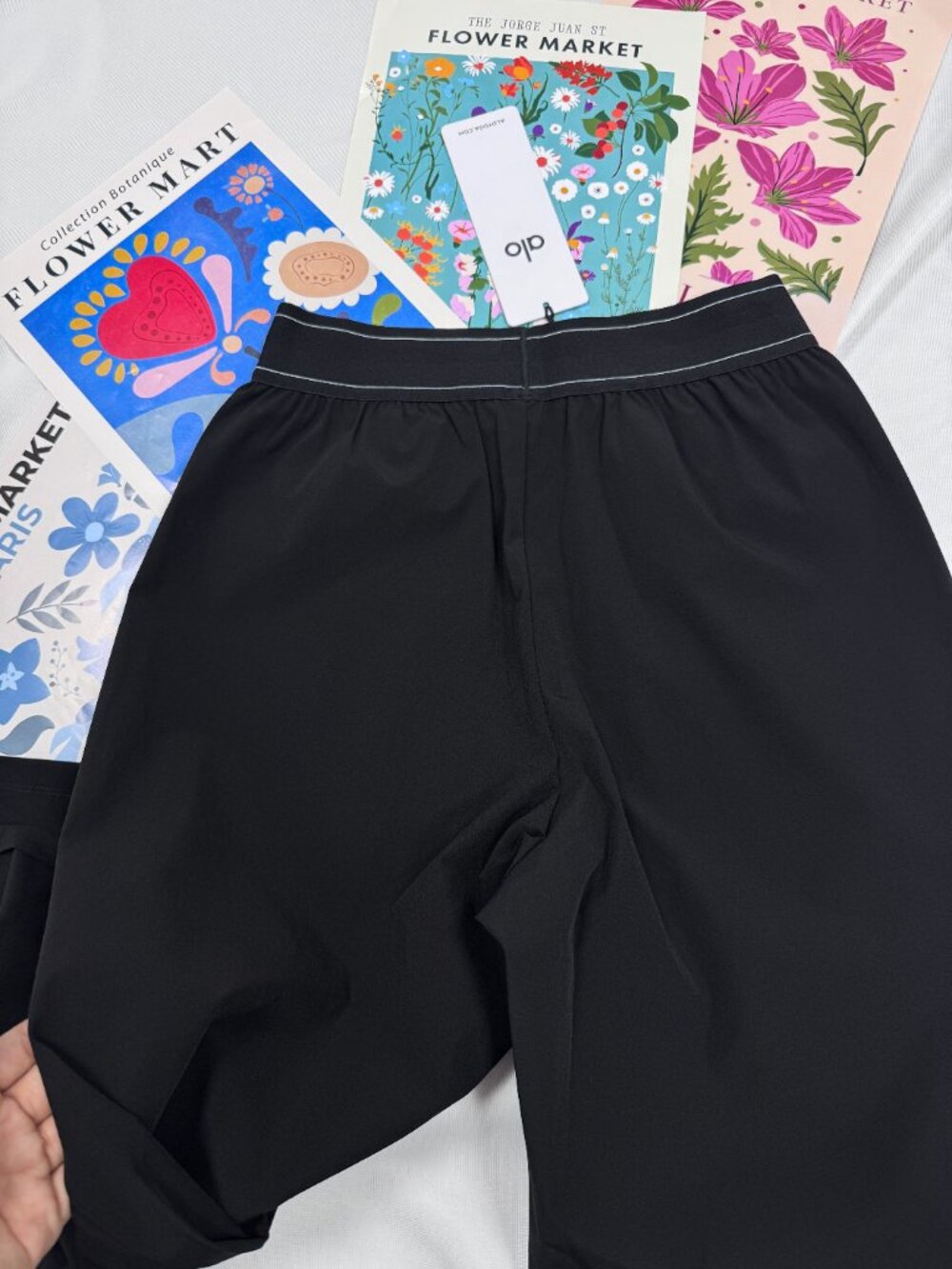 NWT ALO Yoga Black Suit Up Pants 👖😍 Office/Travel/Everyday - Picture 4 of 9